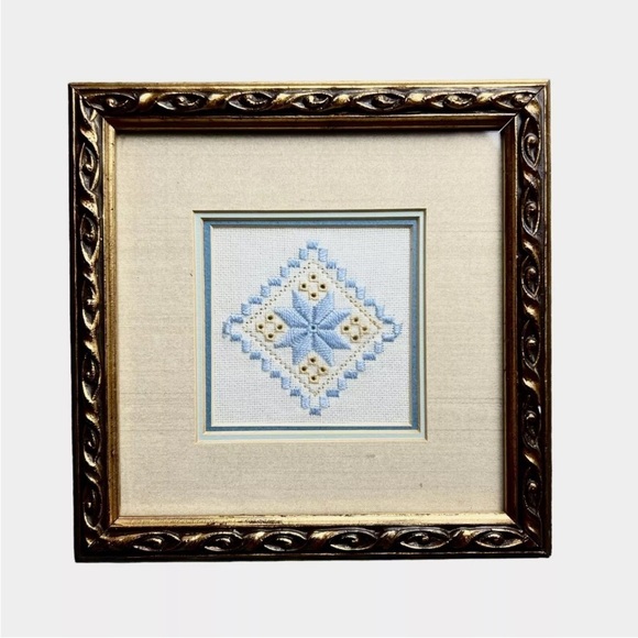 Hardanger Framed Doily Estate Handmade BlueWhite Norway Embroidery Gold Art Wall - Picture 2 of 10